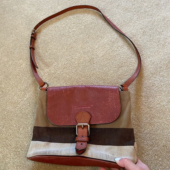 Authentic Burberry crossbody - Picture 1 of 12